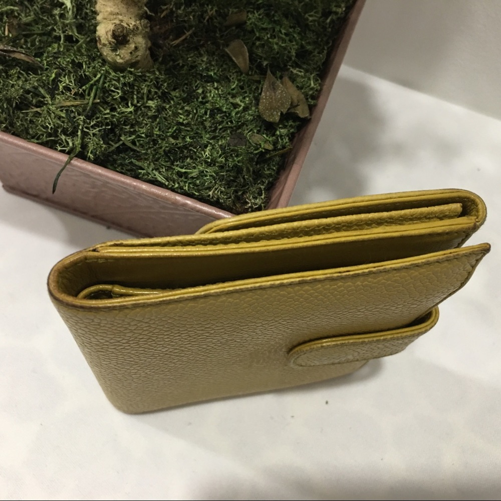 Authentic Chanel classic CC caviar compact wallet - Picture 5 of 13